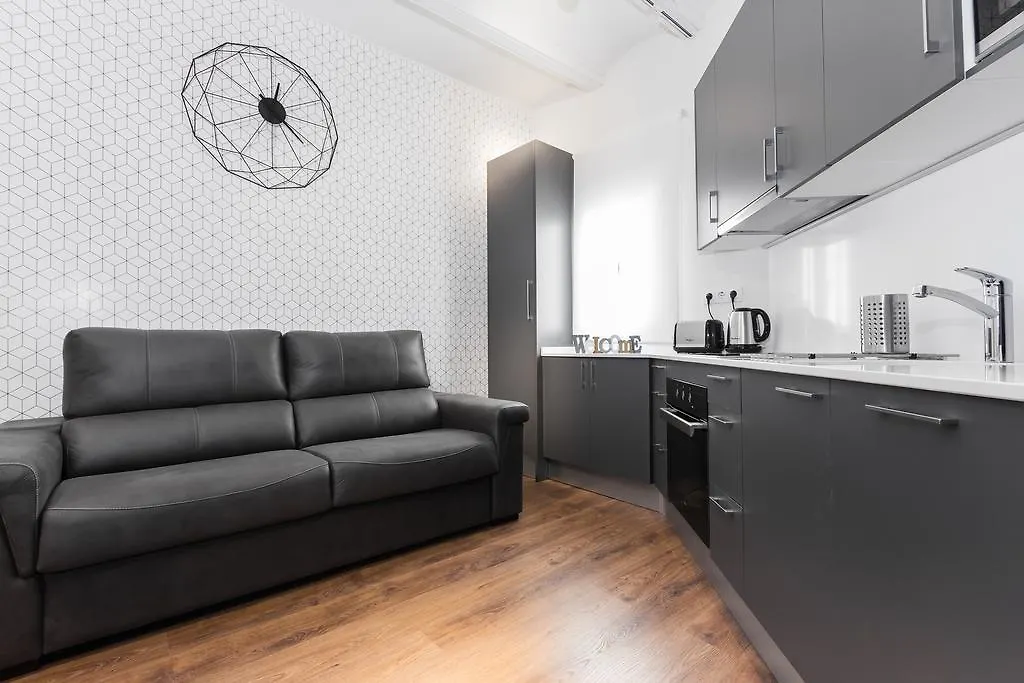Barcelona Apartments Marina 124 スペイン